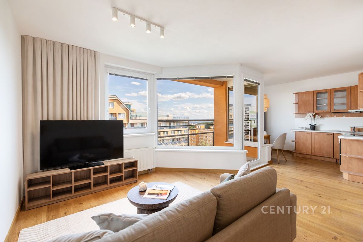 Pronájem bytu 1+kk 37 m²
