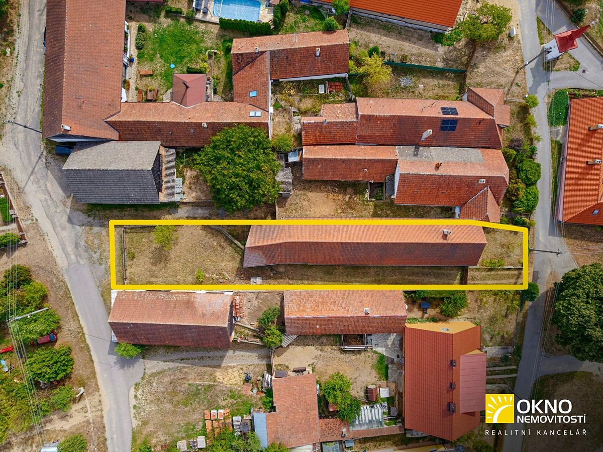 Prodej rodinného domu 100 m², pozemek 737 m² – fotografie 2