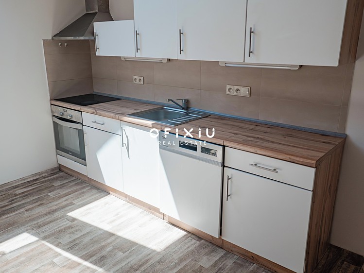 Prodej komerčního prostoru, 276 m² (15 z 21)