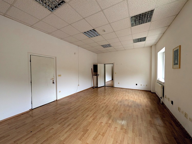 Prodej komerčního prostoru, 12 000 m² (19 z 25)