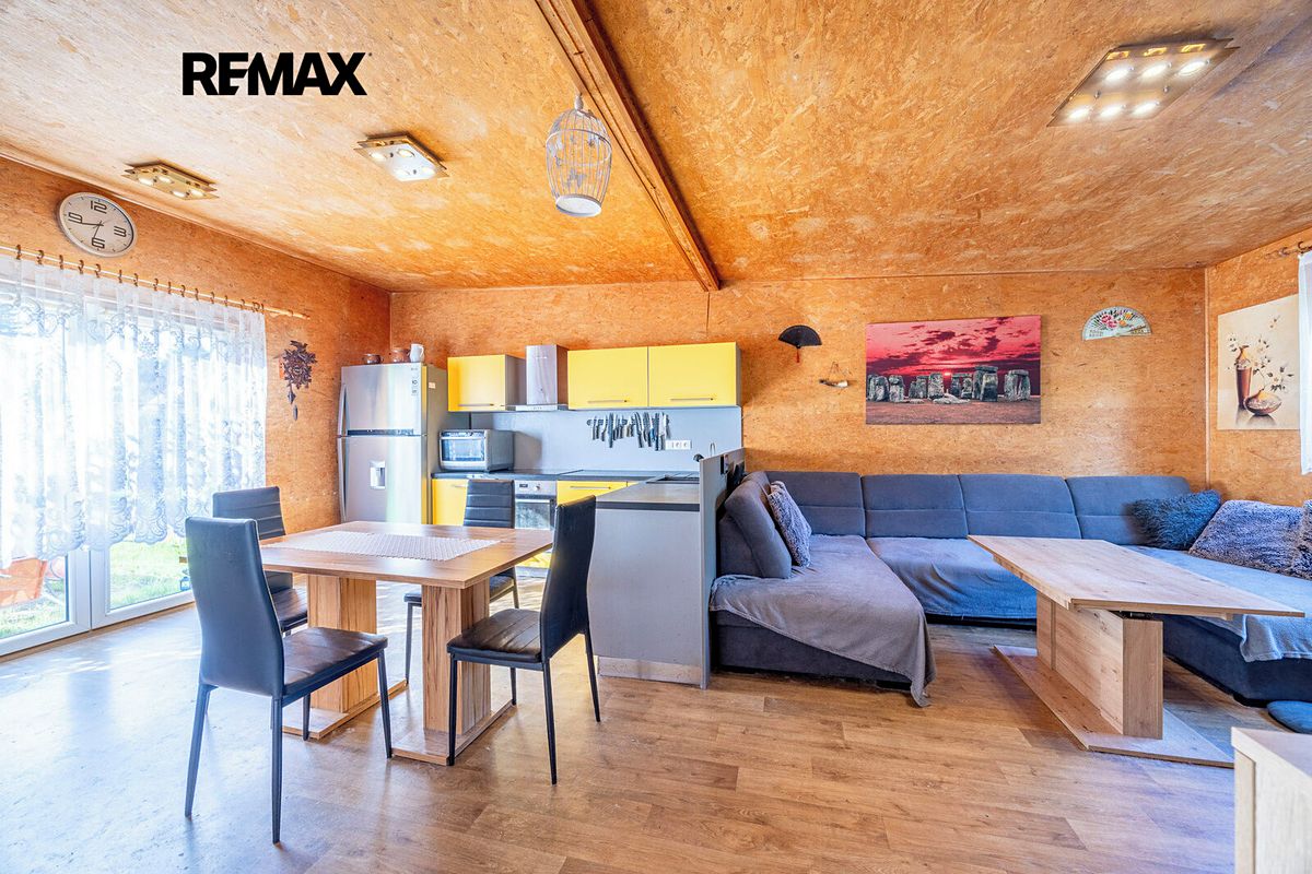 Prodej rodinného domu 50 m², pozemek 551 m² – fotografie 2
