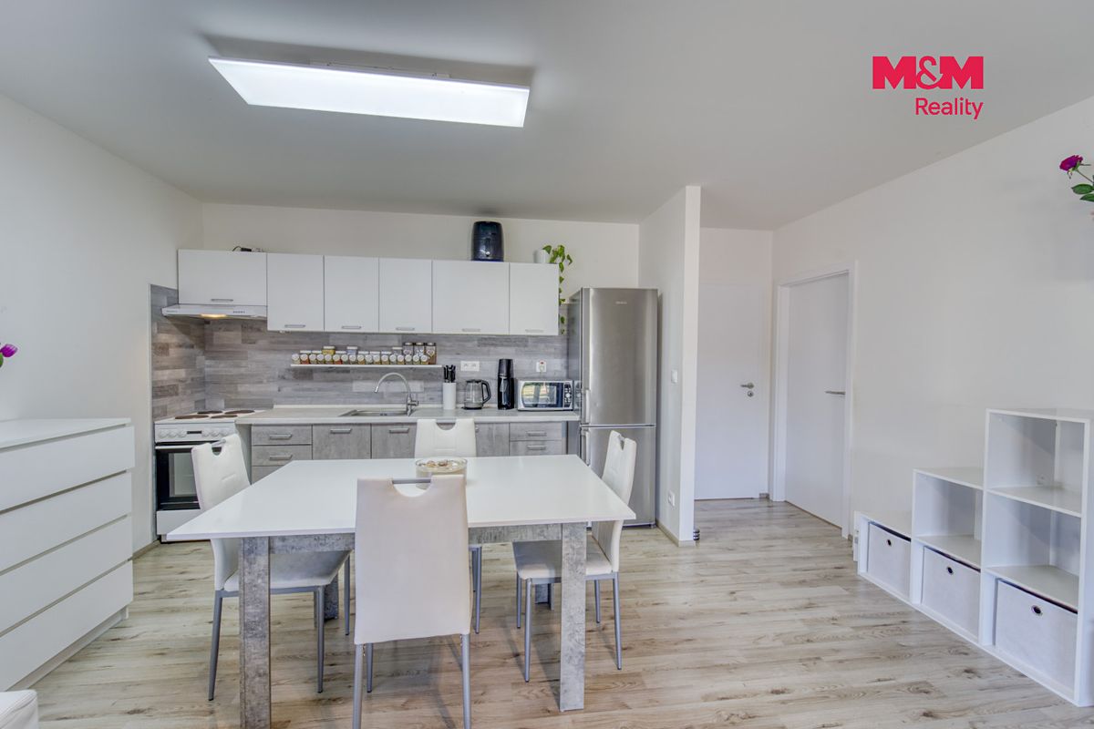 Prodej rodinného domu 94 m², pozemek 838 m² – fotografie 4