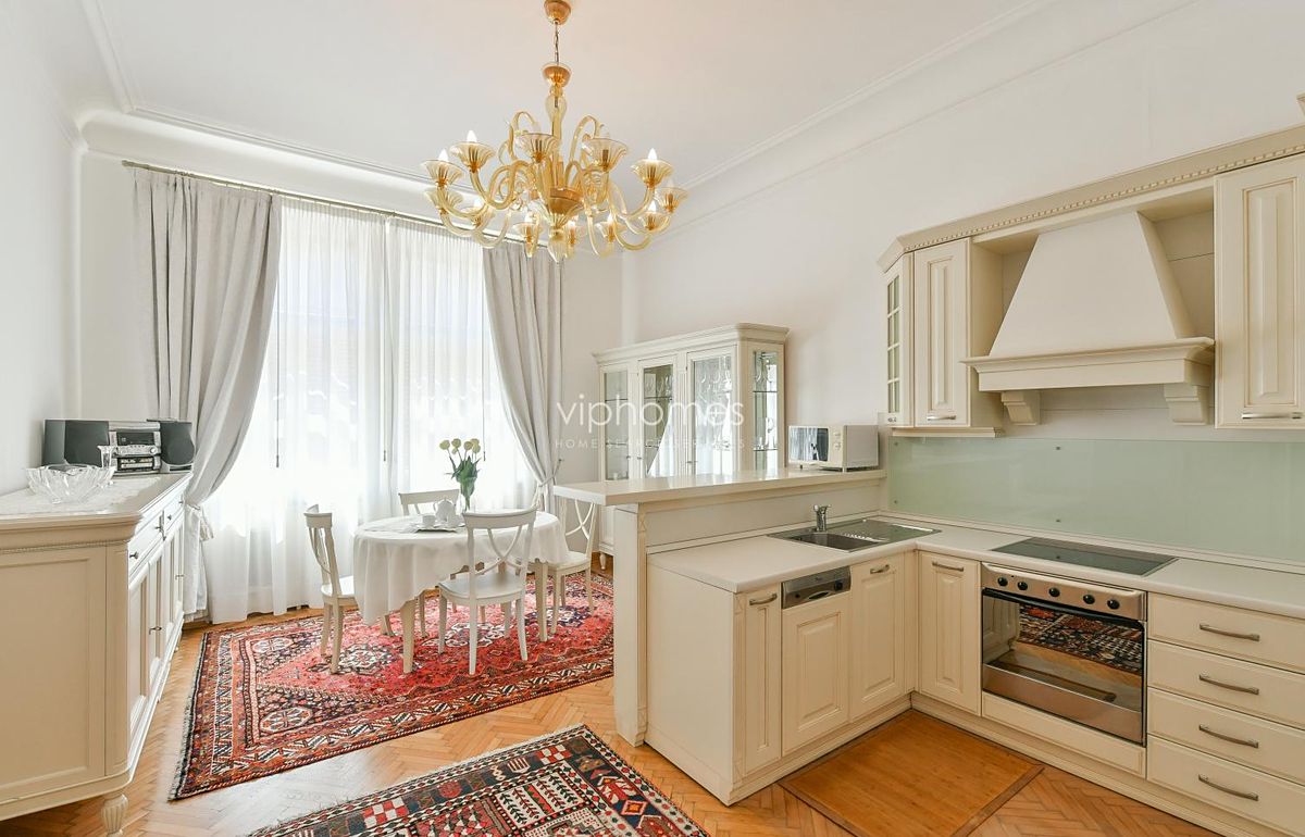 Pronájem bytu 2+1 69 m² – fotografie 3