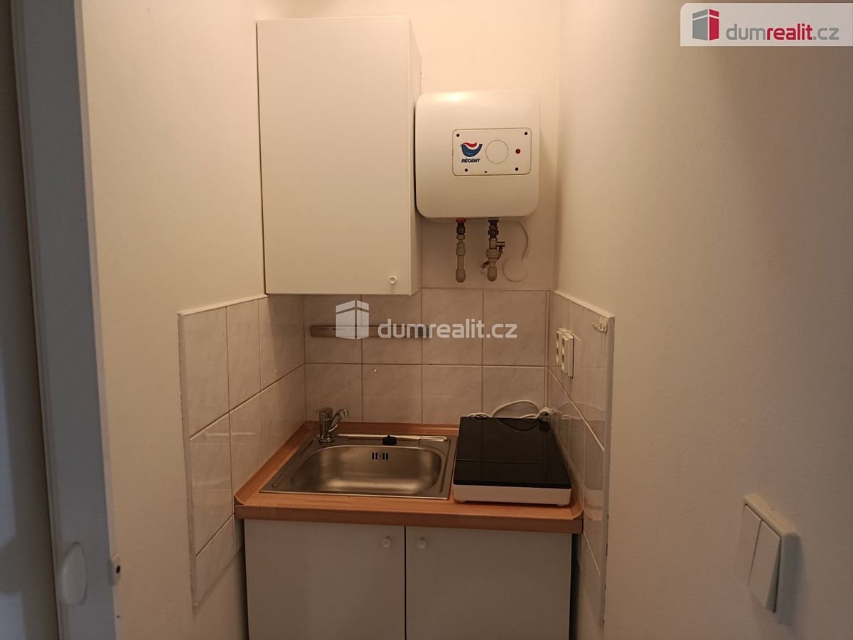 Pronájem bytu 1+kk 23 m² – fotografie 5