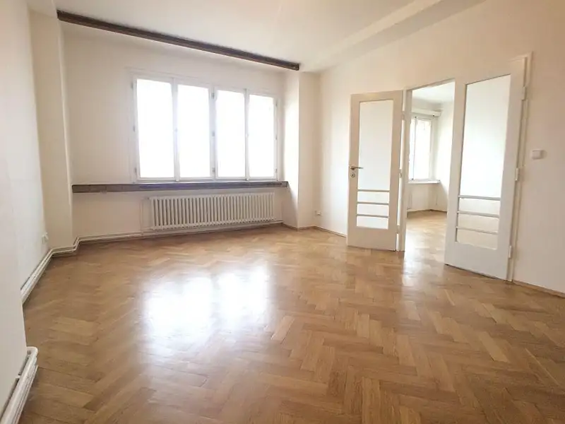 Pronájem kanceláře 77 m², Praha – náhled fotky 1