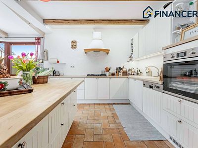 Prodej rodinného domu 225 m², pozemek 639 m²