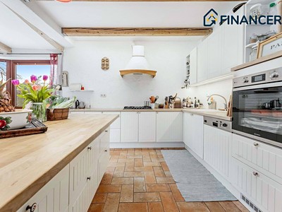 Prodej  rodinného domu 225 m², pozemek 639 m²