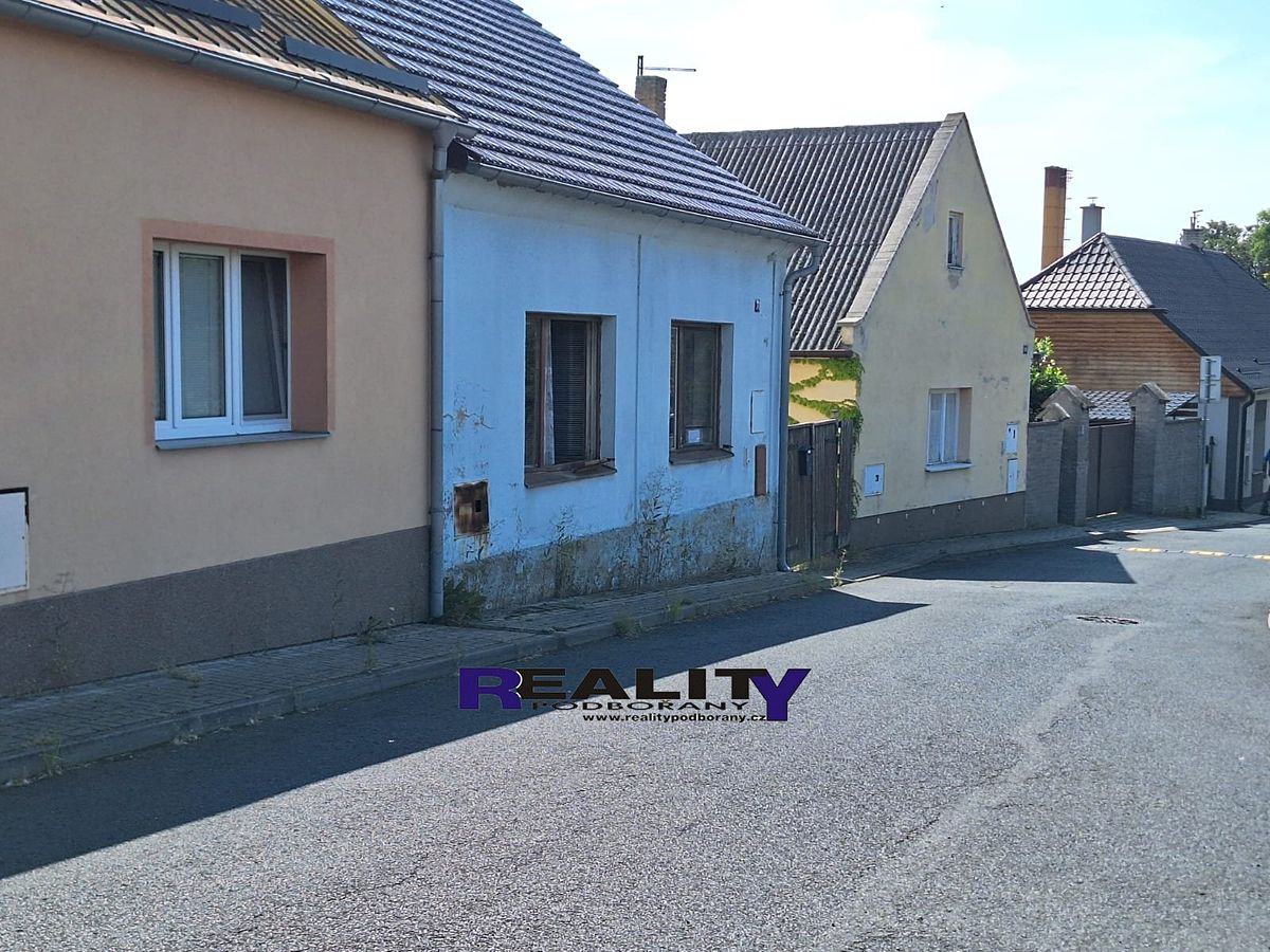 Prodej rodinného domu 227 m², pozemek 191 m²