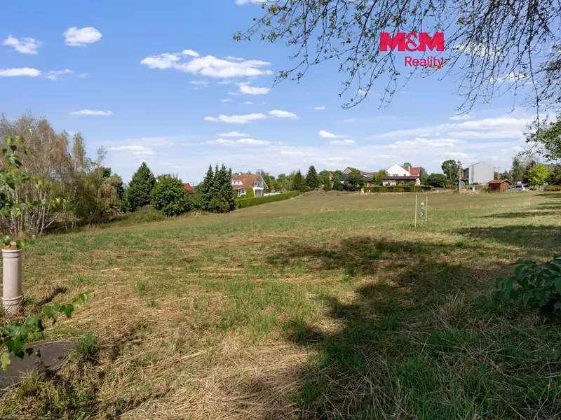 Prodej stavebního pozemku 1380 m², Týnec – náhled fotky 1
