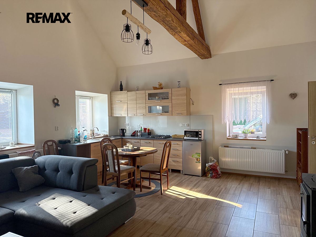 Prodej rodinného domu 120 m², pozemek 424 m² – fotografie 3