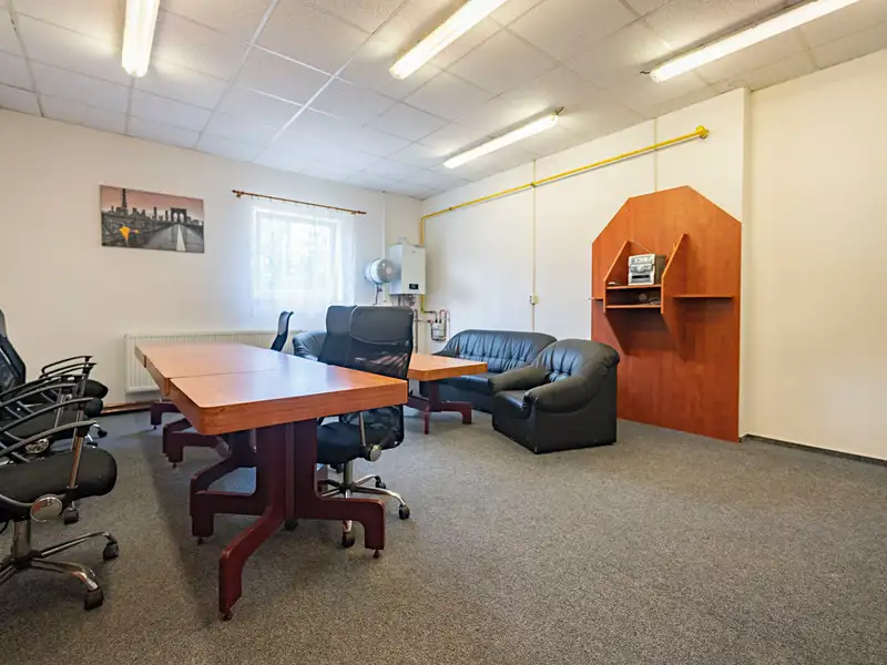 Pronájem skladového prostoru 753 m², Polička – náhled fotky 3