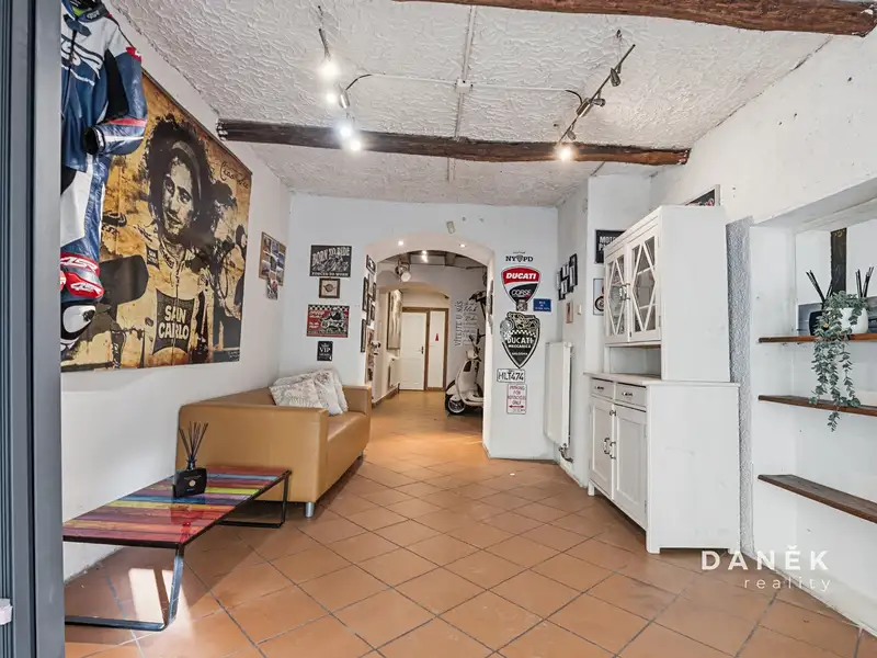 Pronájem obchodního prostoru 50 m², Ivančice – náhled fotky 2