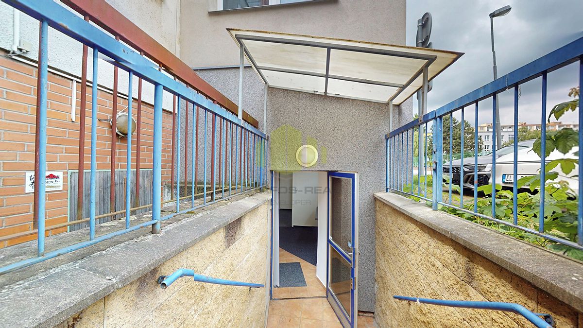 Pronájem obchodního prostoru 115 m² – fotografie 3