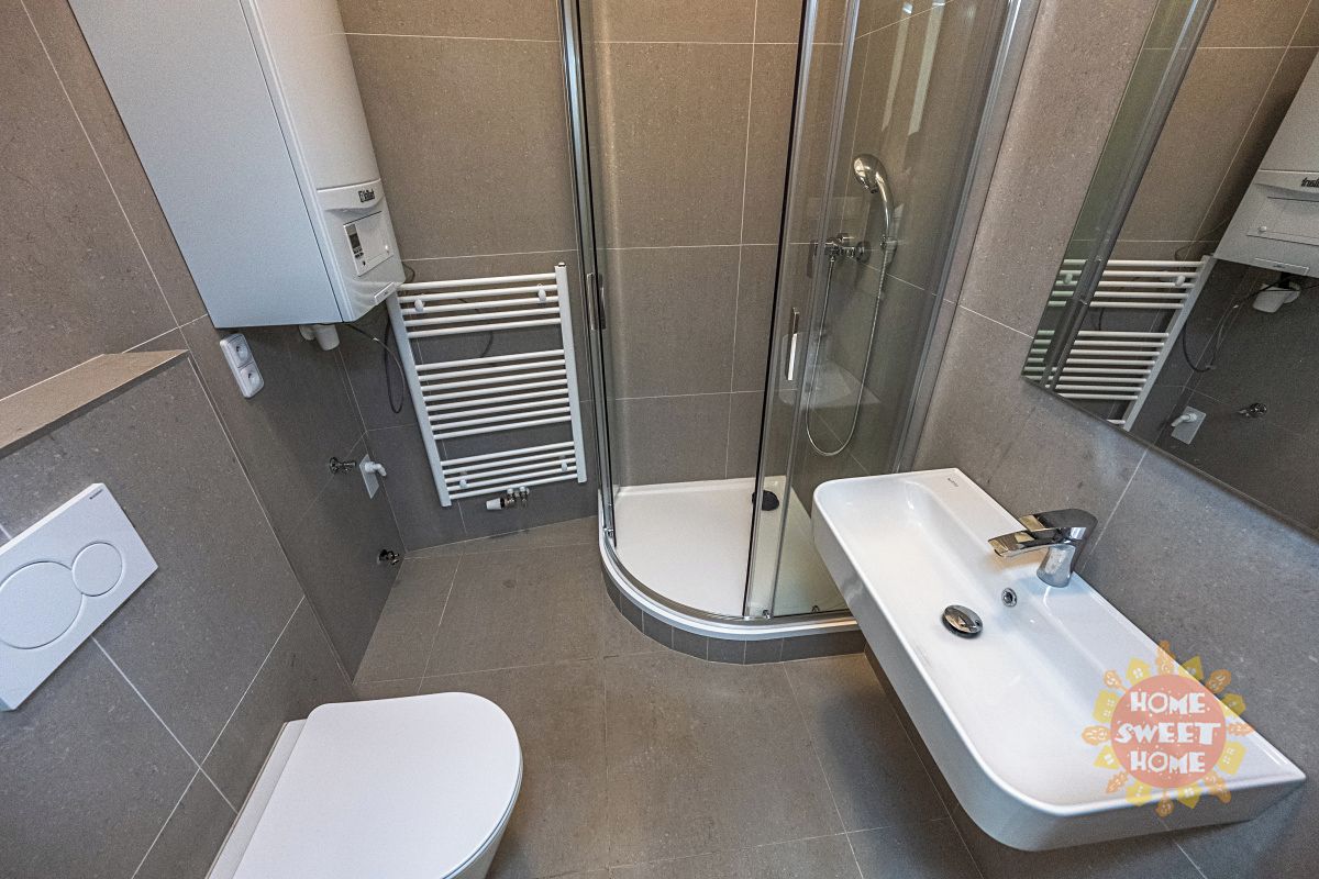 Pronájem bytu 1+kk 35 m² – fotografie 3
