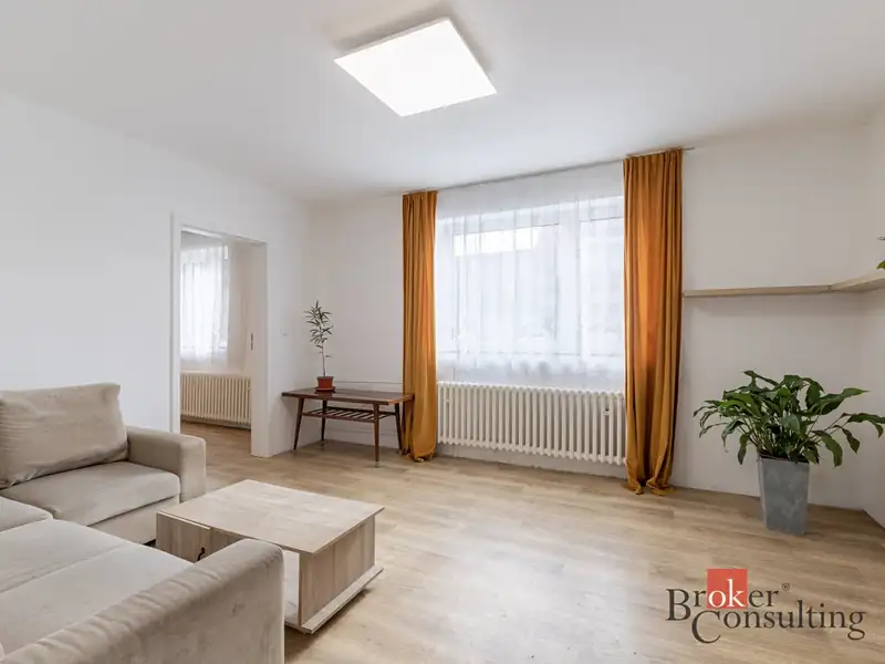 Prodej rodinného domu 139 m², pozemek 414 m², Strážnice – náhled fotky 2