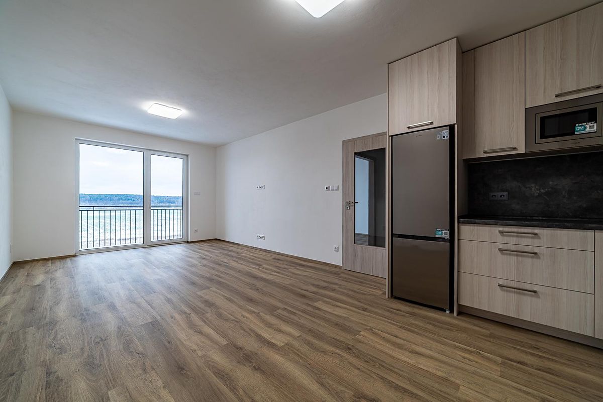 Pronájem bytu 2+kk 53 m² – fotografie 2