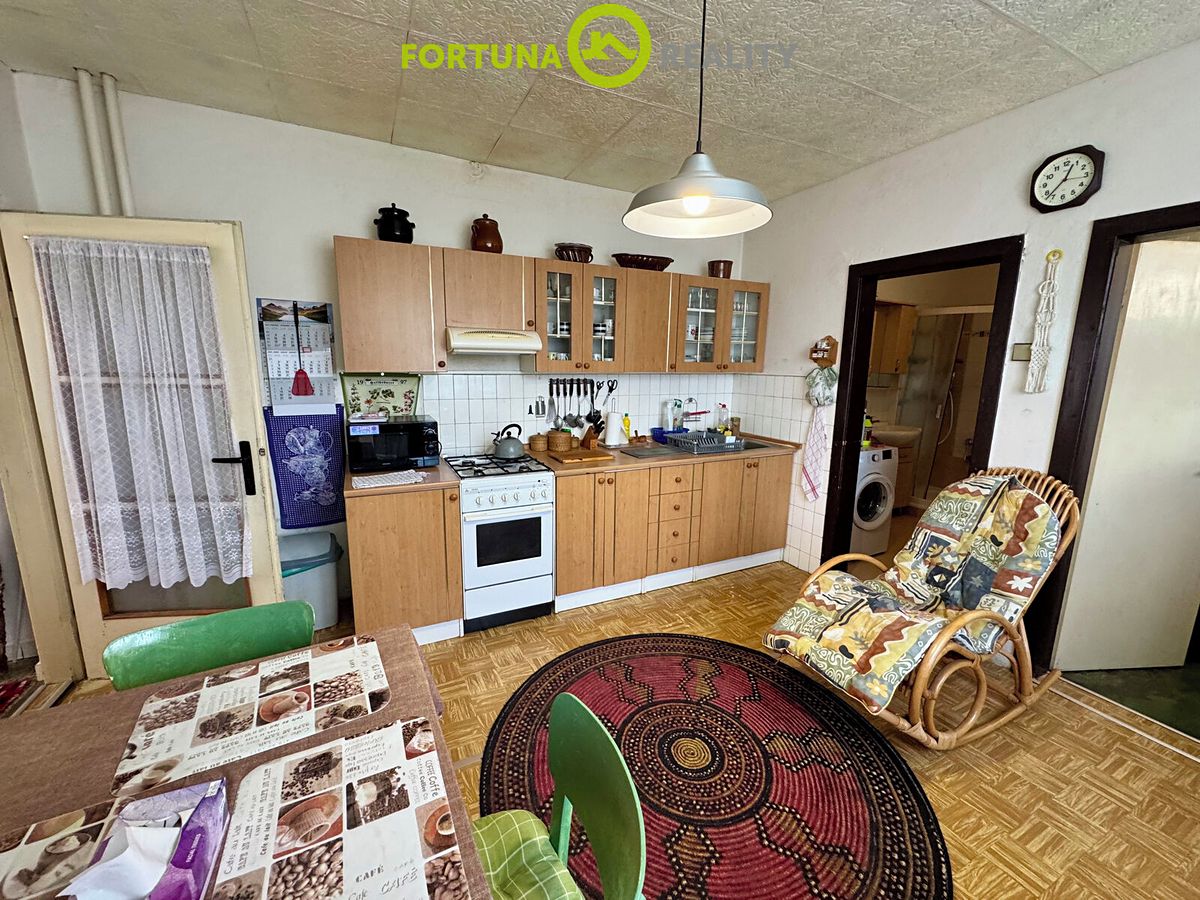 Prodej rodinného domu 152 m², pozemek 710 m² – fotografie 4