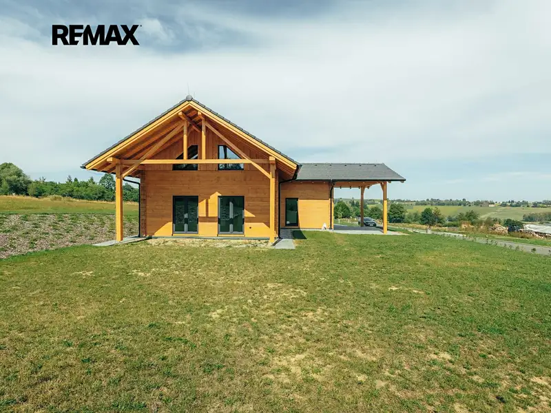 Prodej rodinného domu 133 m², pozemek 999 m², Vacov – náhled fotky 3
