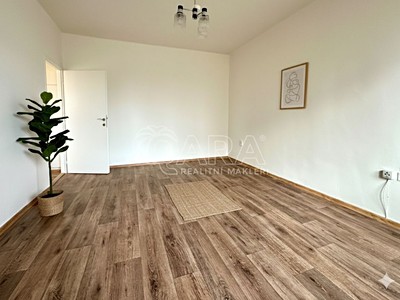 Wohnung 2+1 zum Kauf, 52 m² (3 von 8)