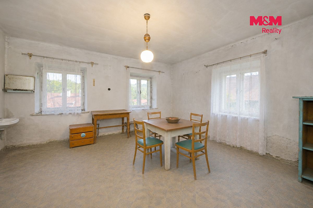 Prodej rodinného domu 66 m², pozemek 737 m² – fotografie 2