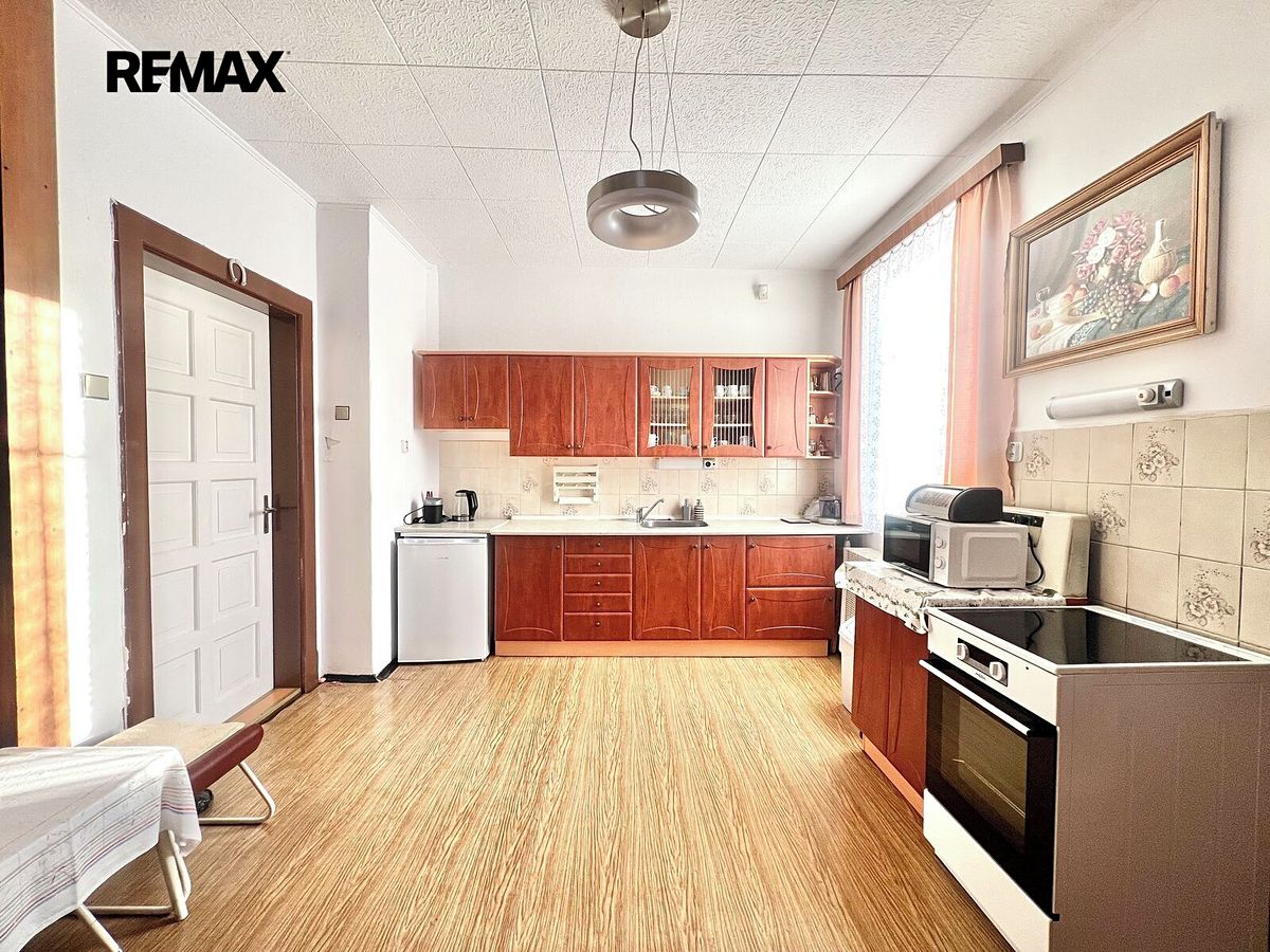 Prodej rodinného domu 145 m², pozemek 708 m² – fotografie 5