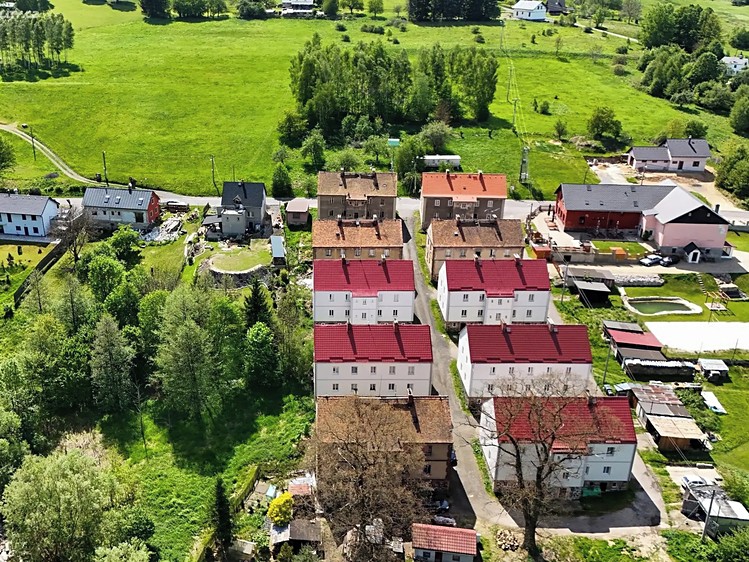 Prodej komerčního prostoru, 208 m² (1 z 21)