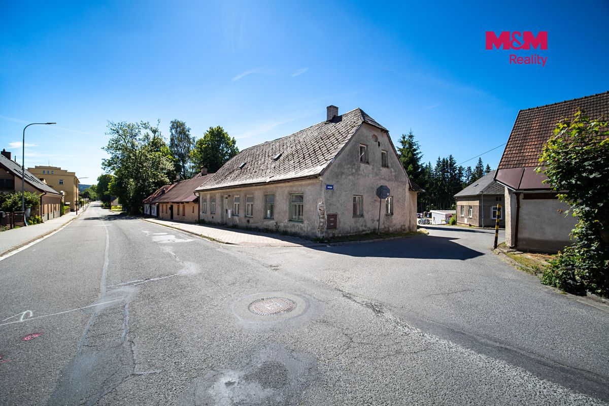 Prodej rodinného domu 150 m², pozemek 335 m² – fotografie 2