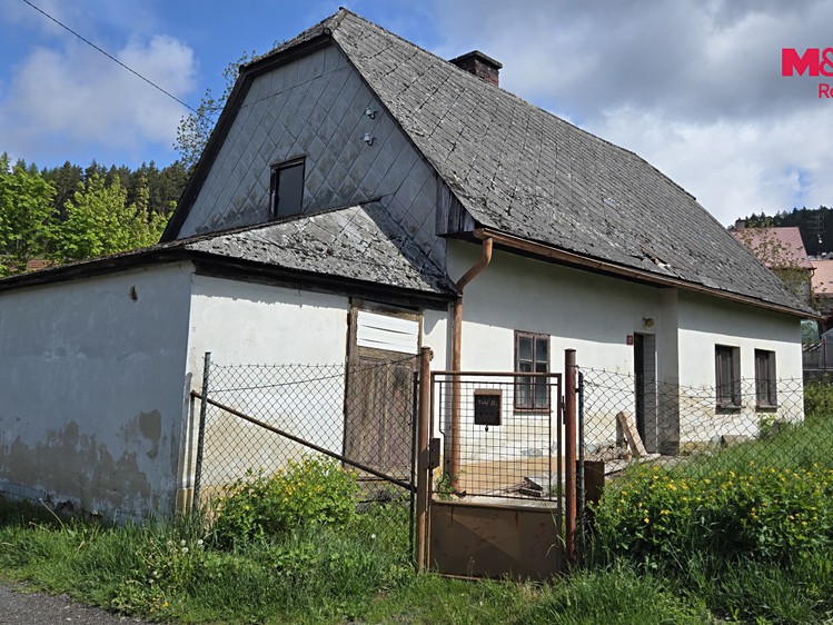 Prodej domu, 200 m² (2 z 7)