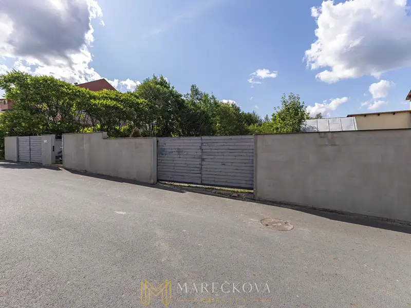 Prodej stavebního pozemku 1251 m², Zlaté Hory – náhled fotky 2