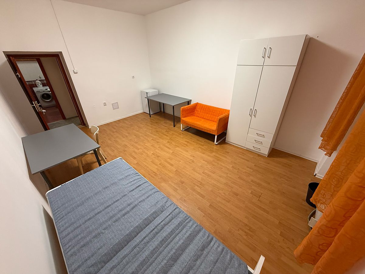 Pronájem bytu pokoje 20 m² – fotografie 3