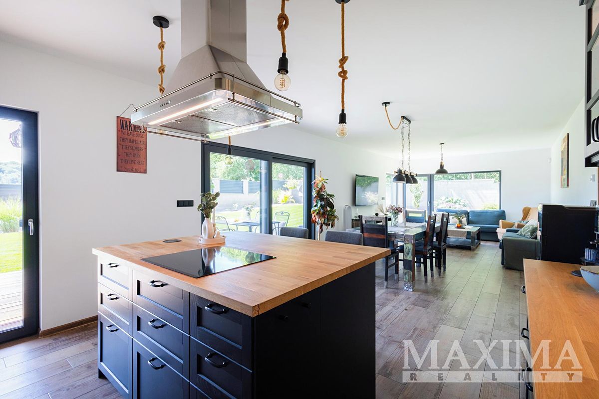 Prodej rodinného domu 152 m², pozemek 798 m² – fotografie 4