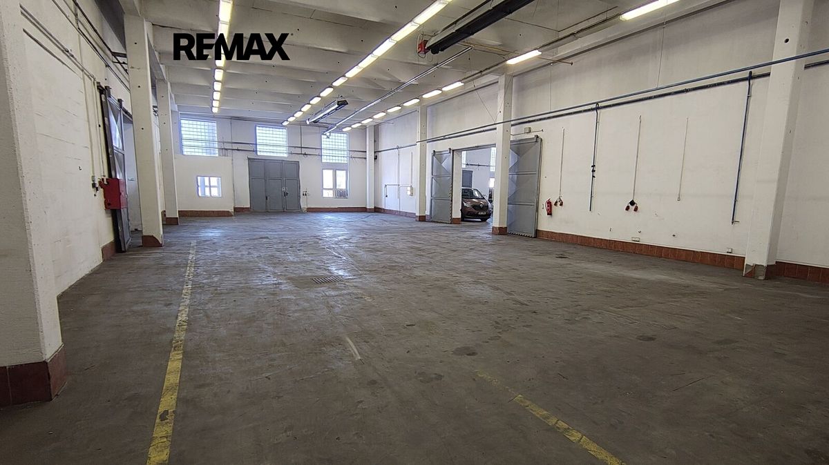 Pronájem obchodního prostoru 2000 m² – fotografie 3