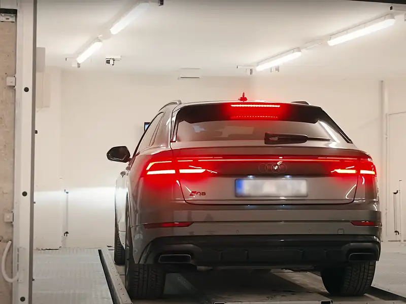 Pronájem garážového stání 11 m², Brno – náhled fotky 3