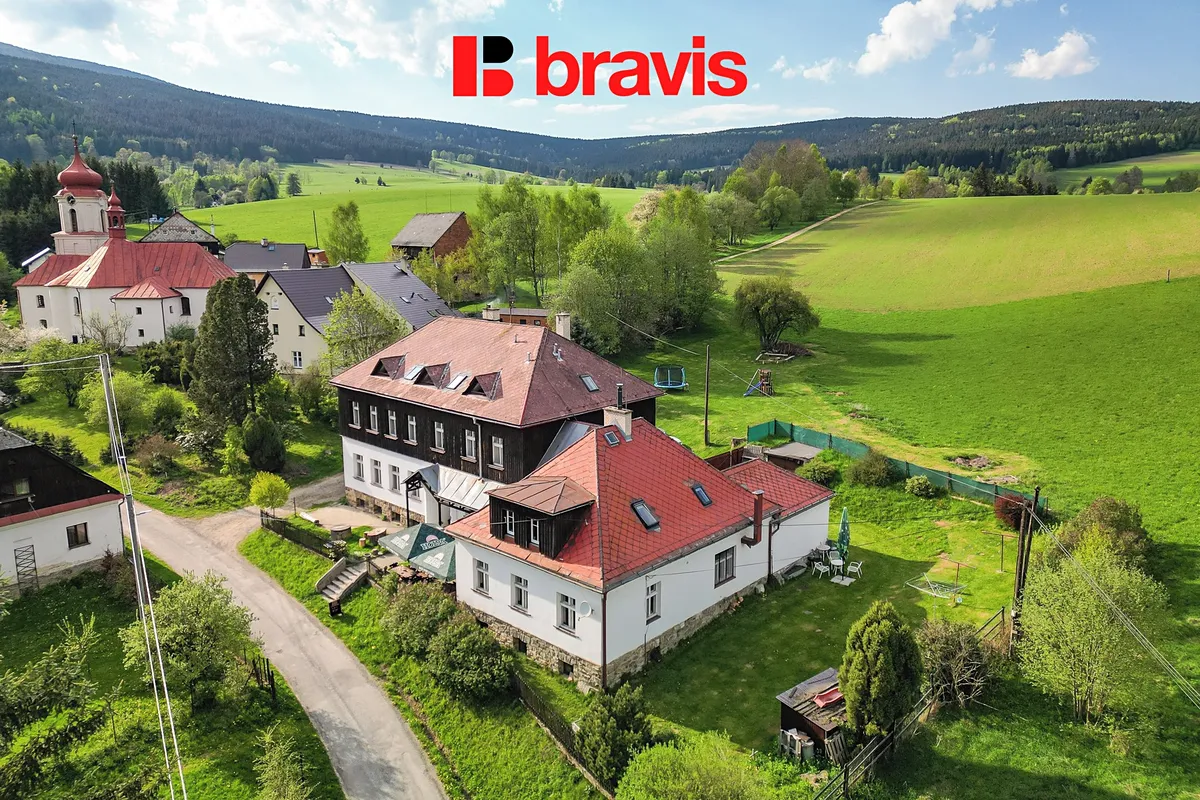 Prodej chalupy 402 m², pozemek 894 m²