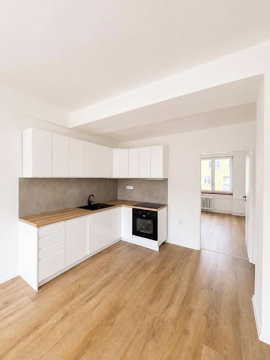Pronájem bytu 3+kk 56 m² – fotografie 2