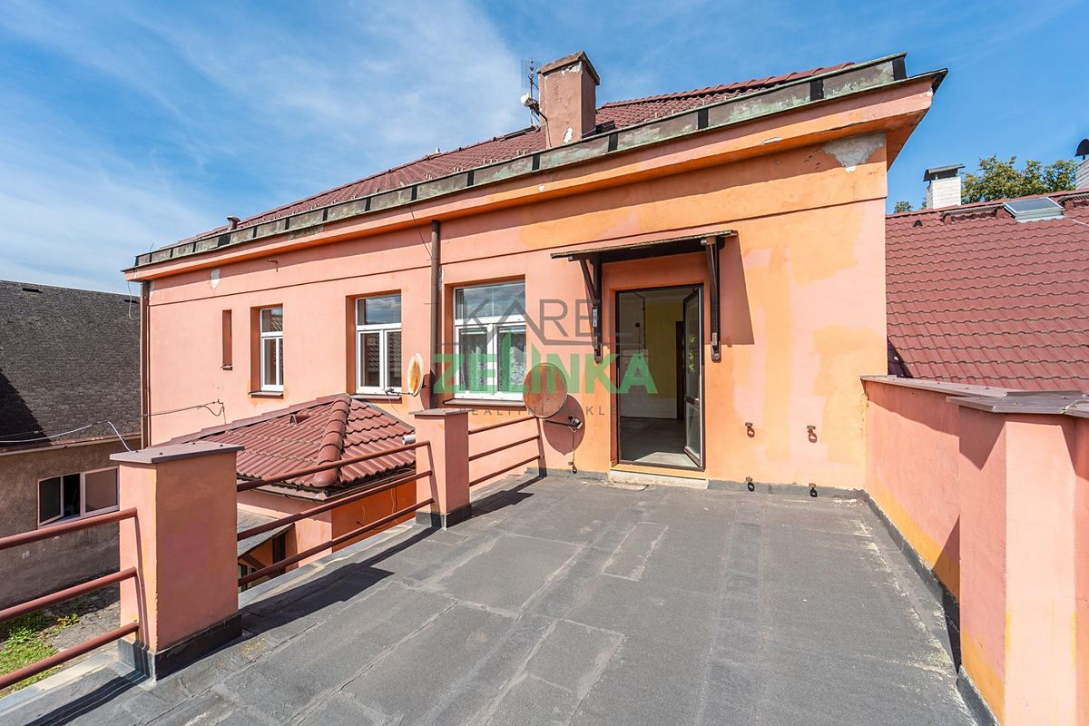 Prodej rodinného domu 511 m², pozemek 1040 m² – fotografie 4