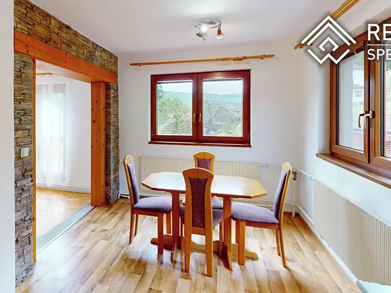 Prodej rodinného domu 209 m², pozemek 1148 m², Mladkov – náhled fotky 1
