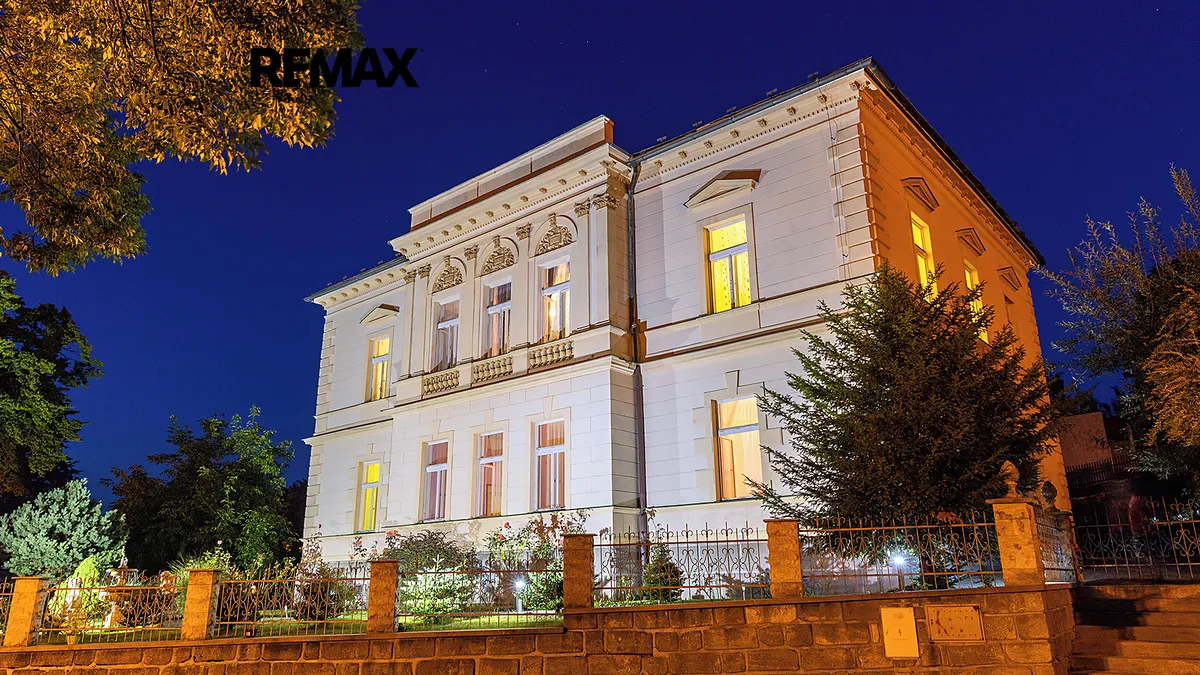 Prodej vily 543 m², pozemek 2151 m²