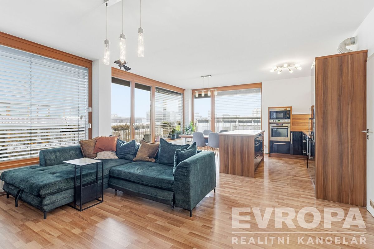 Prodej bytu 4+kk 143 m²