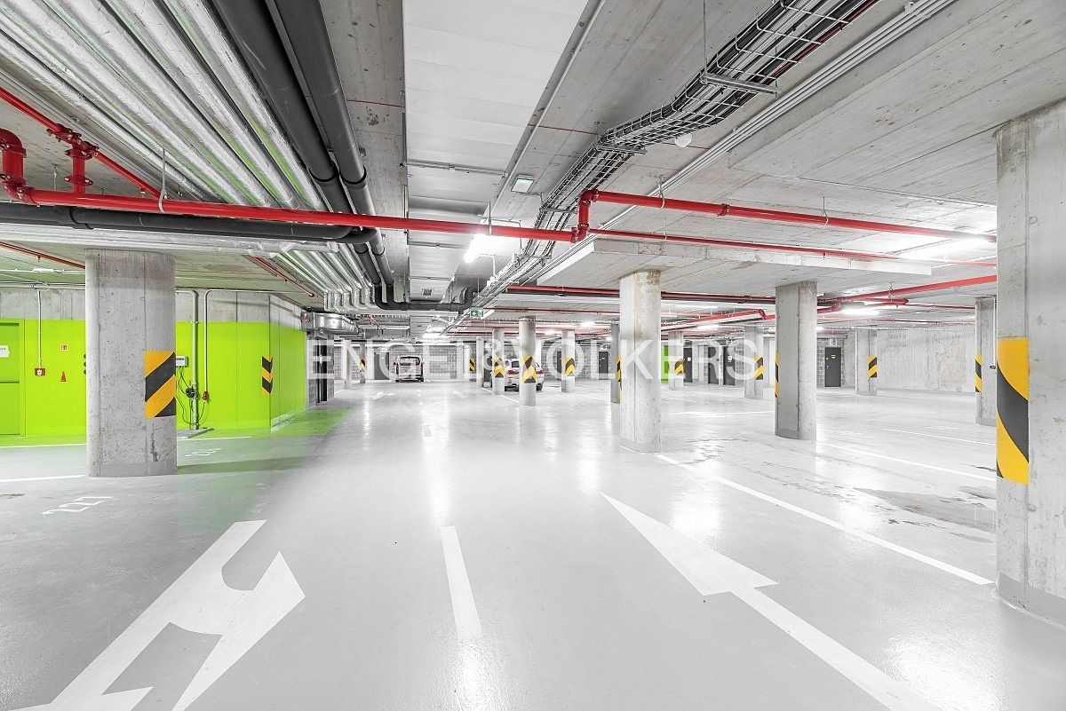 Pronájem garážového stání 12 m² – fotografie 2