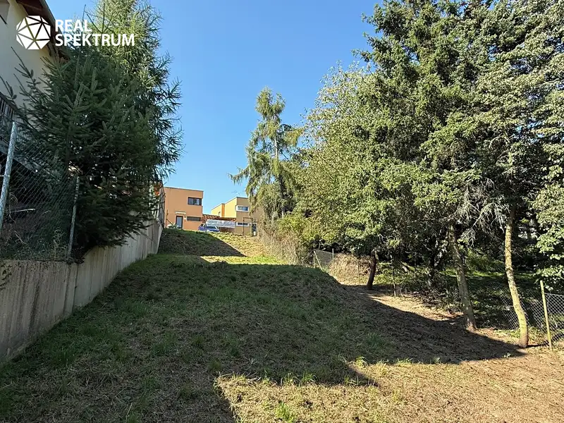 Prodej stavebního pozemku 323 m², Brno – náhled fotky 2