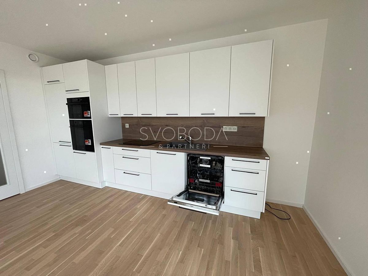Pronájem bytu 3+kk 87 m² – fotografie 5