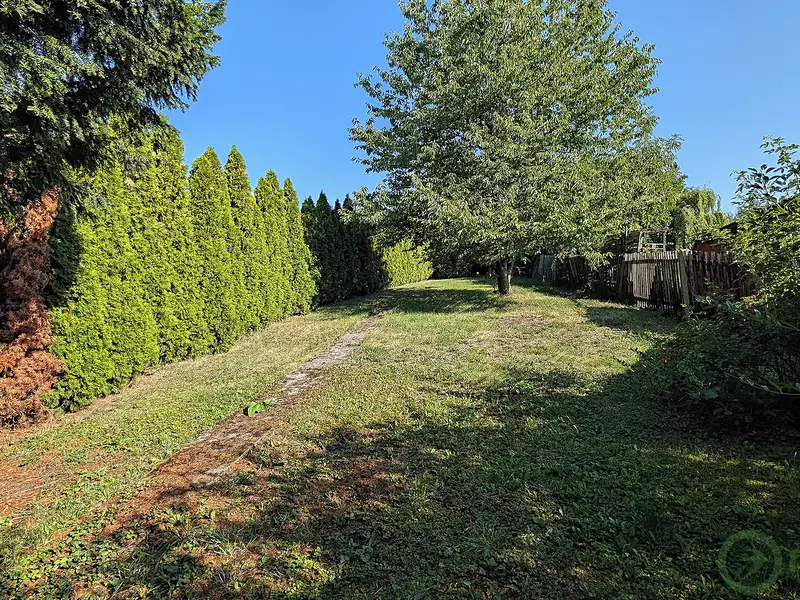 Prodej rodinného domu 138 m², pozemek 492 m², Holice – náhled fotky 2