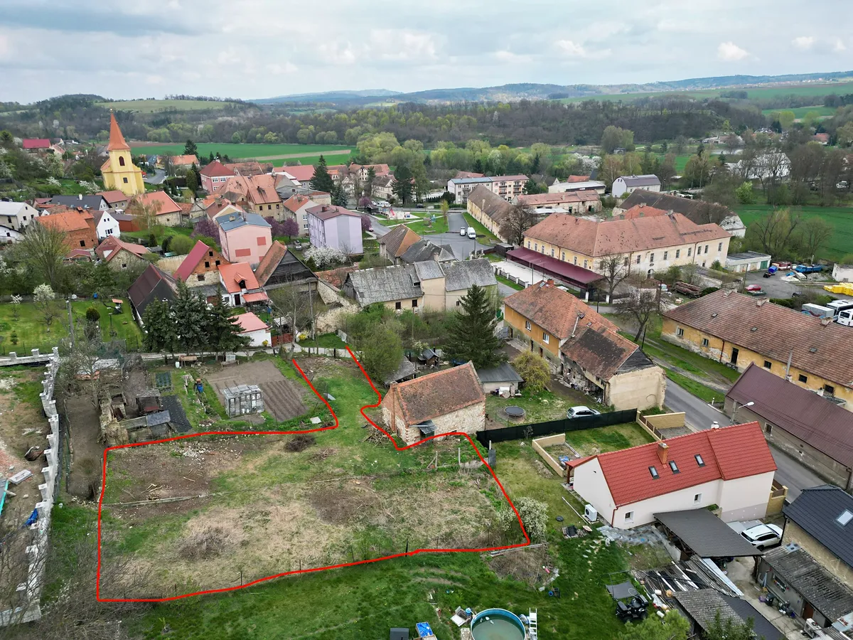 Prodej stavebního pozemku 895 m²
