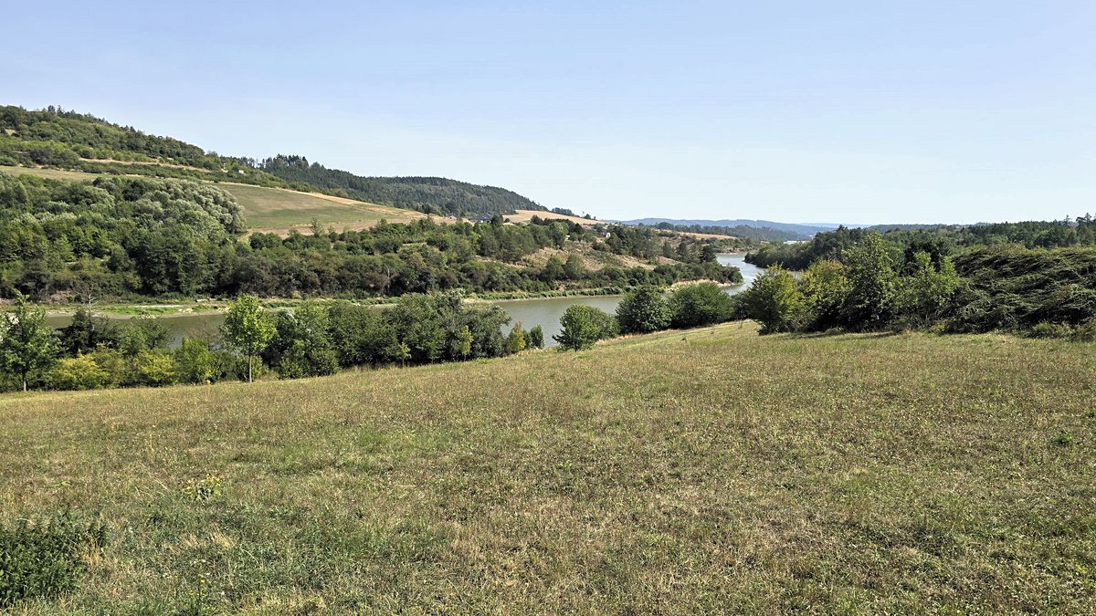 Prodej stavebního pozemku 1980 m², Křetín – fotka 1 z 3