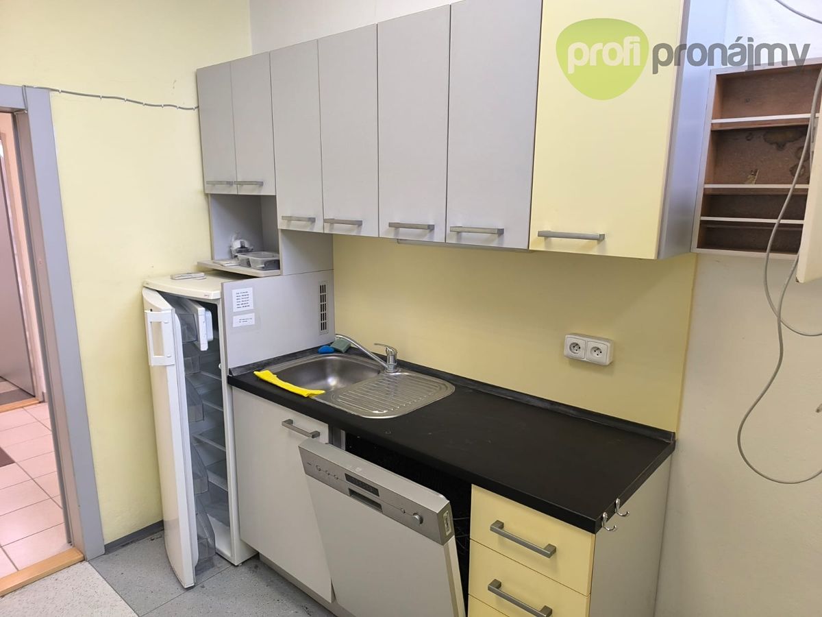 Pronájem obchodního prostoru 146 m² – fotografie 4
