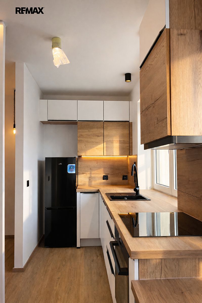 Pronájem bytu 1+kk 32 m² – fotografie 2