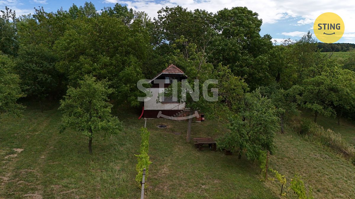 Prodej chaty 30 m², pozemek 4483 m² – fotografie 4