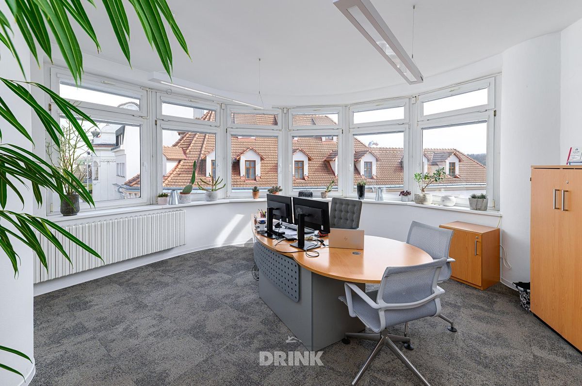 Pronájem kanceláře 14 m² – fotografie 3