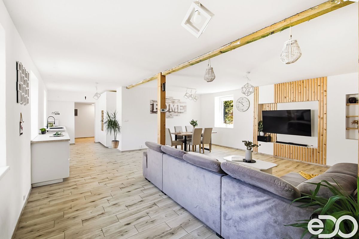 Prodej rodinného domu 213 m², pozemek 366 m²